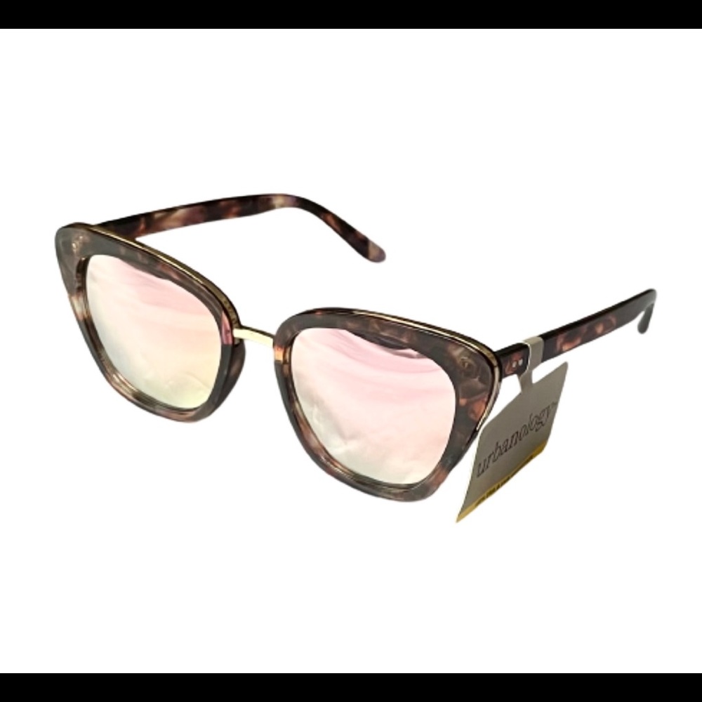 Tortoise cat eye sunglasses with pink mirror lens